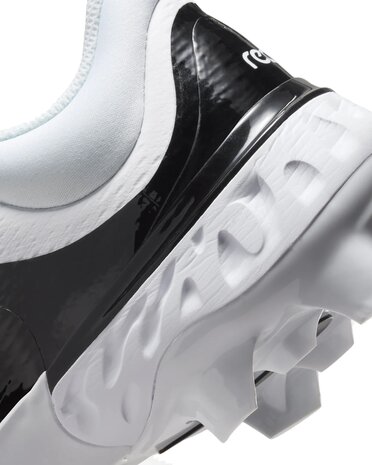 Nike Huarache Elite 4 White/Black Low Rubber Cleats