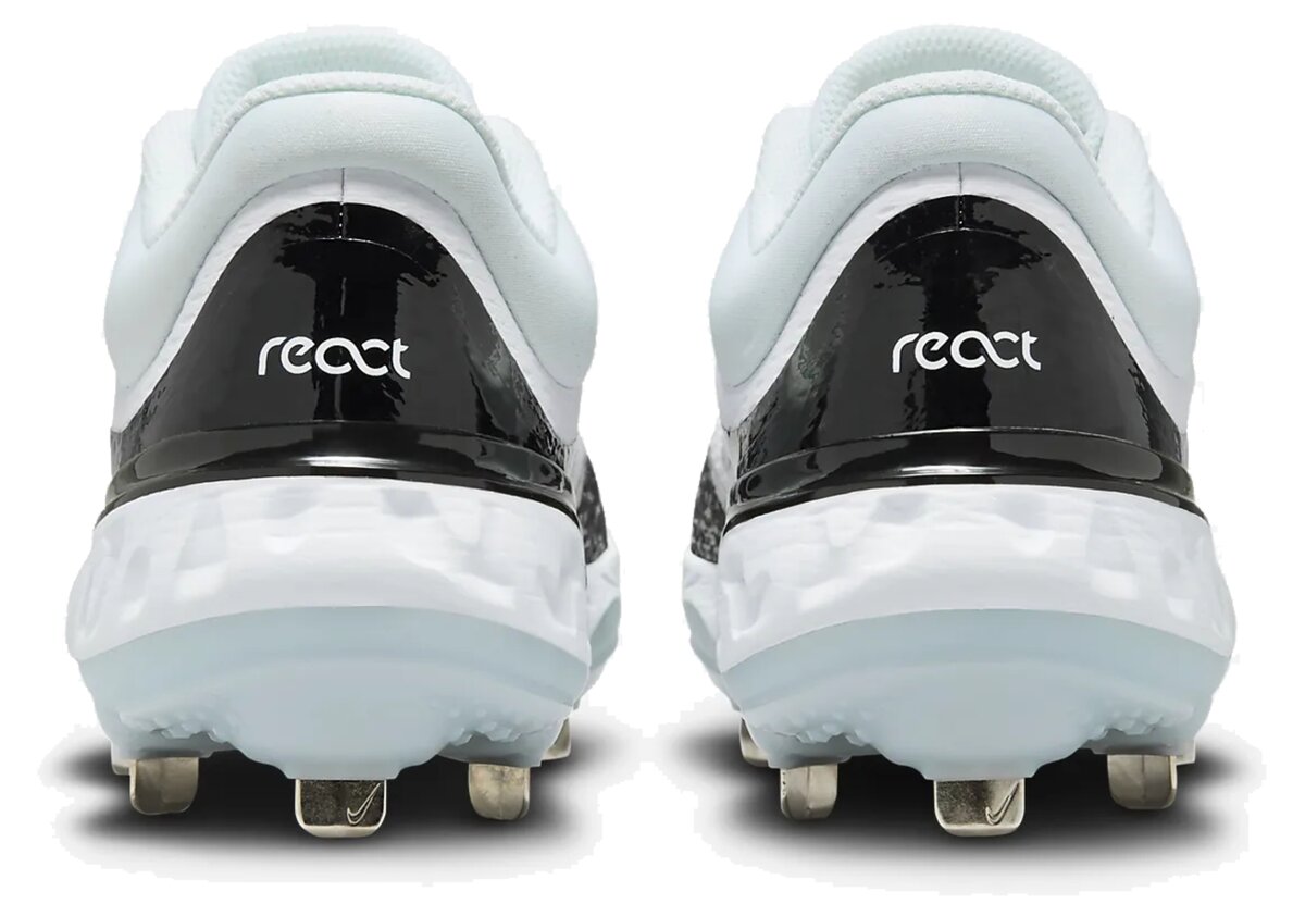 Nike Huarache Elite 4 Low White/Black Metal Cleats