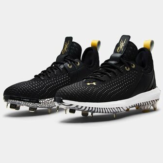 Under Armour Harper 5 Black Metal Cleats