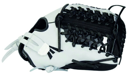 Easton Signature Series Haylie McCleney 12.75" Outfield Glove White/Black RHT