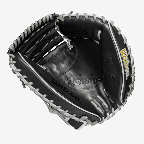 Wilson A2000® M2 33.5” Catchers glove
