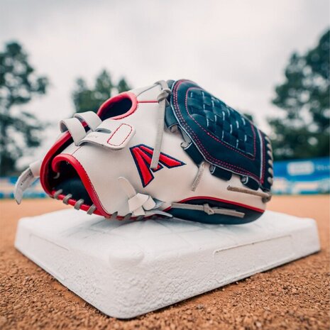 Easton Professional Collection Softball Color Splash 12" All-Round Glove White/Navy/Red RHT
