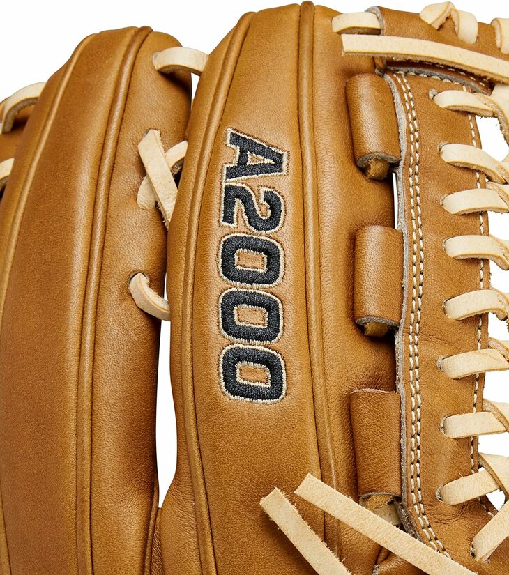 Wilson A2000 D33 11.75" Pitcher/Infield Glove Brown/Tan RHT