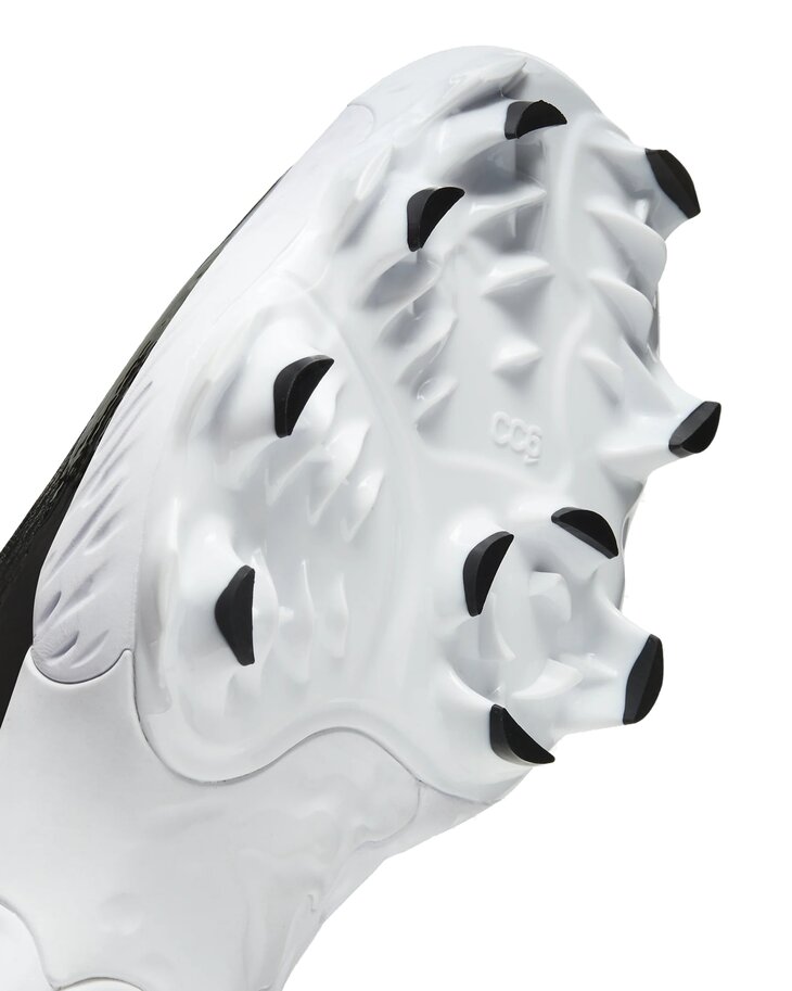 Nike Huarache Elite 4 Black/White Low Rubber Cleats
