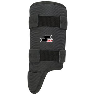 SSK Hitter's Leg Guard Black SSK Hitter's Leg Guard Black